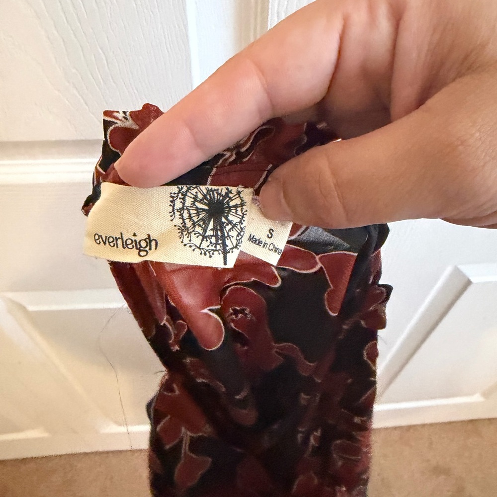 5 for $25! Everleigh Black and Red Floral Blouse - Picture 2 of 3